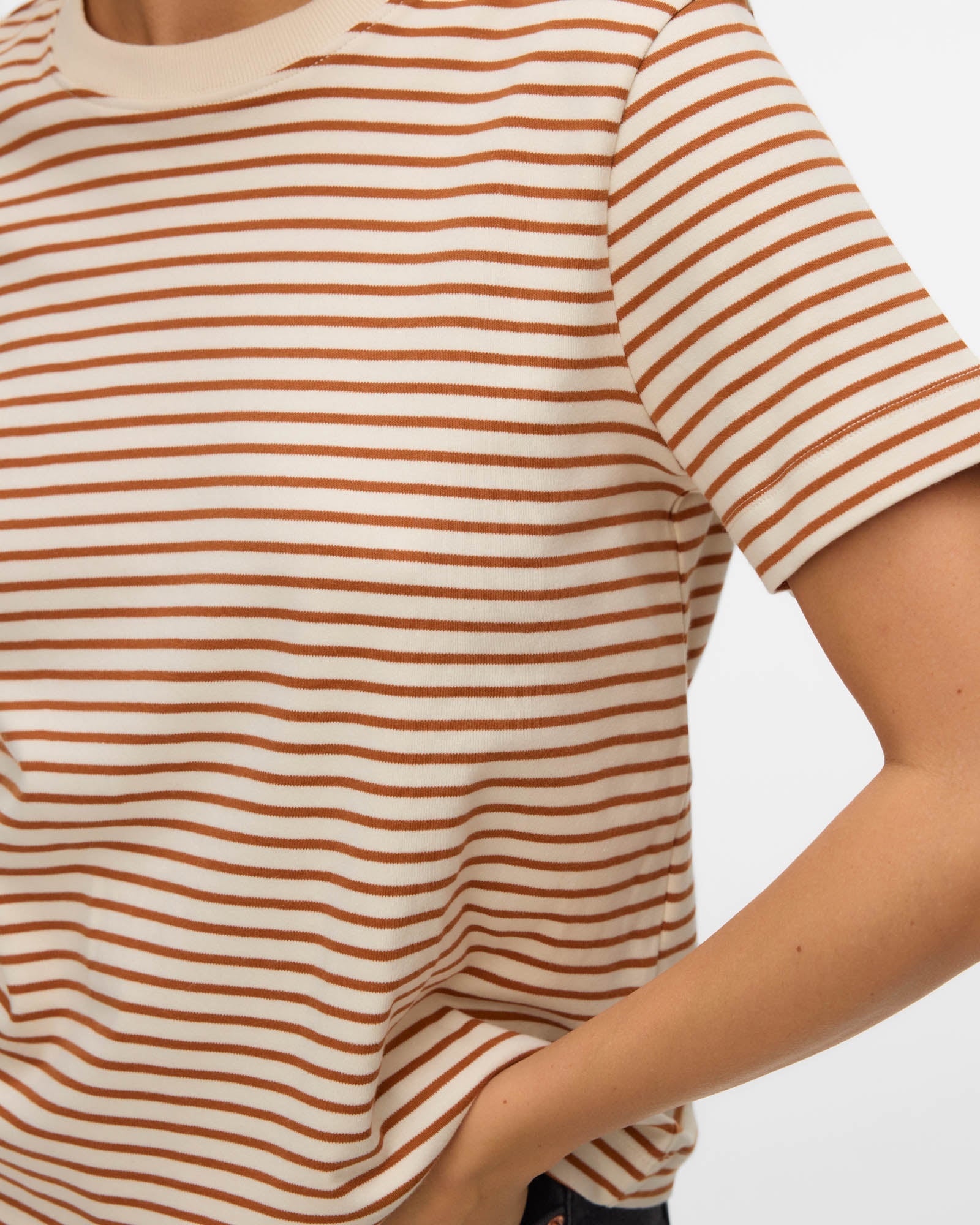 AWJADA NAIMA T-SHIRT